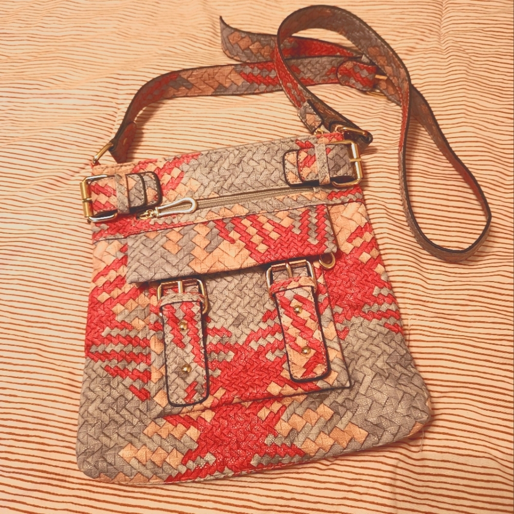 Basket weave crossbody